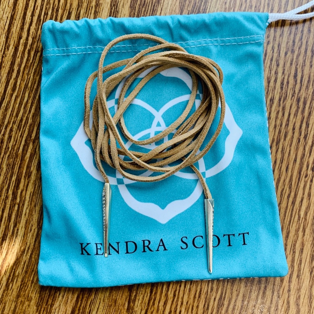 2 pack of EUC Kendra Scott Pierce choker necklace